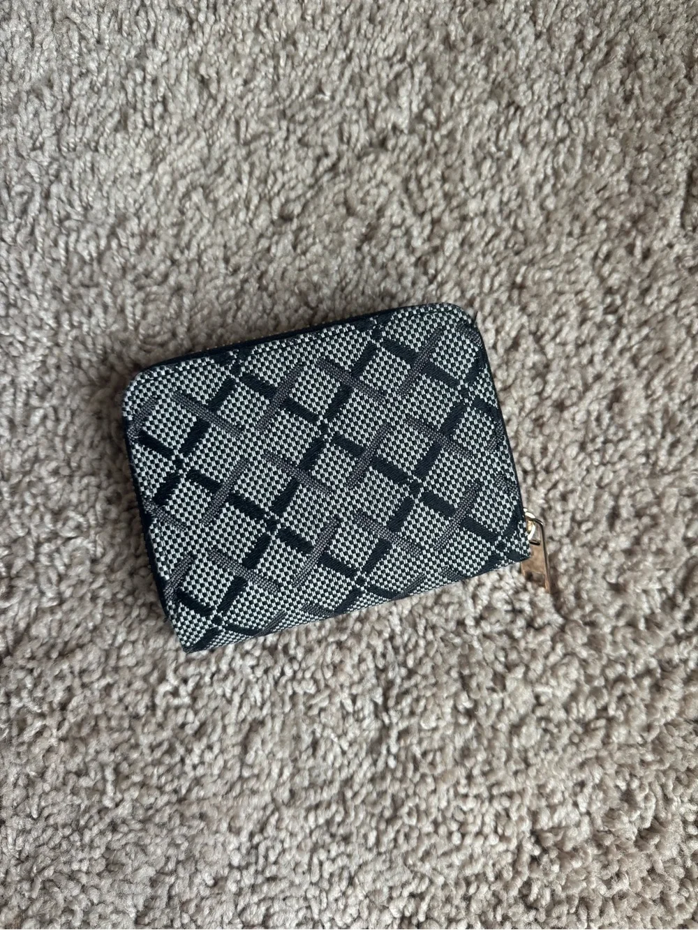 a new day Black and White Patterned Zip Wallet